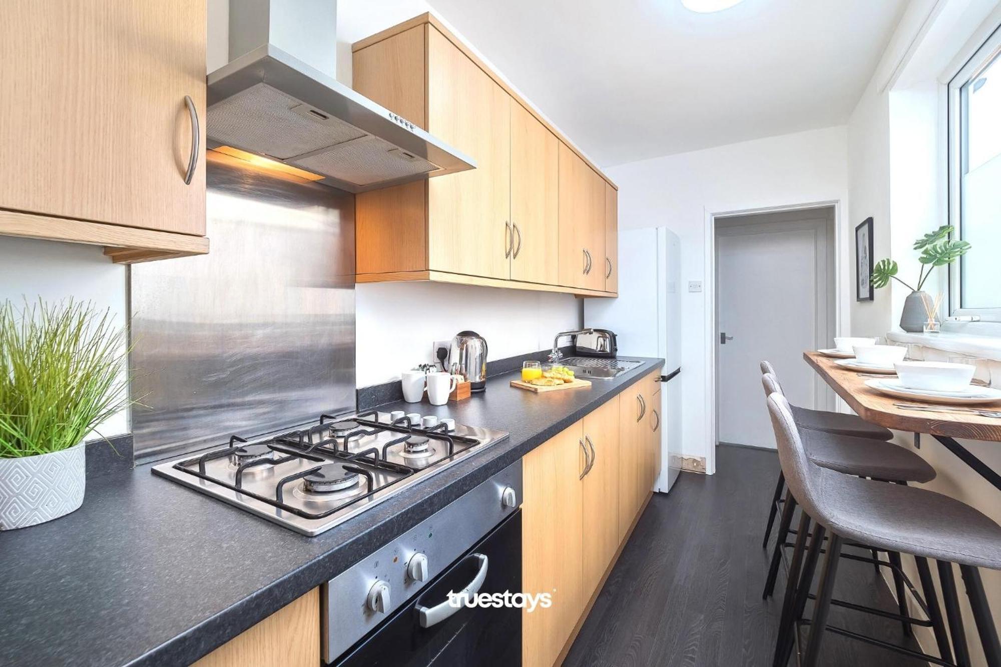 Penkhull House By Truestays - 4 Bedroom House In Stoke-On-Trent 外观 照片