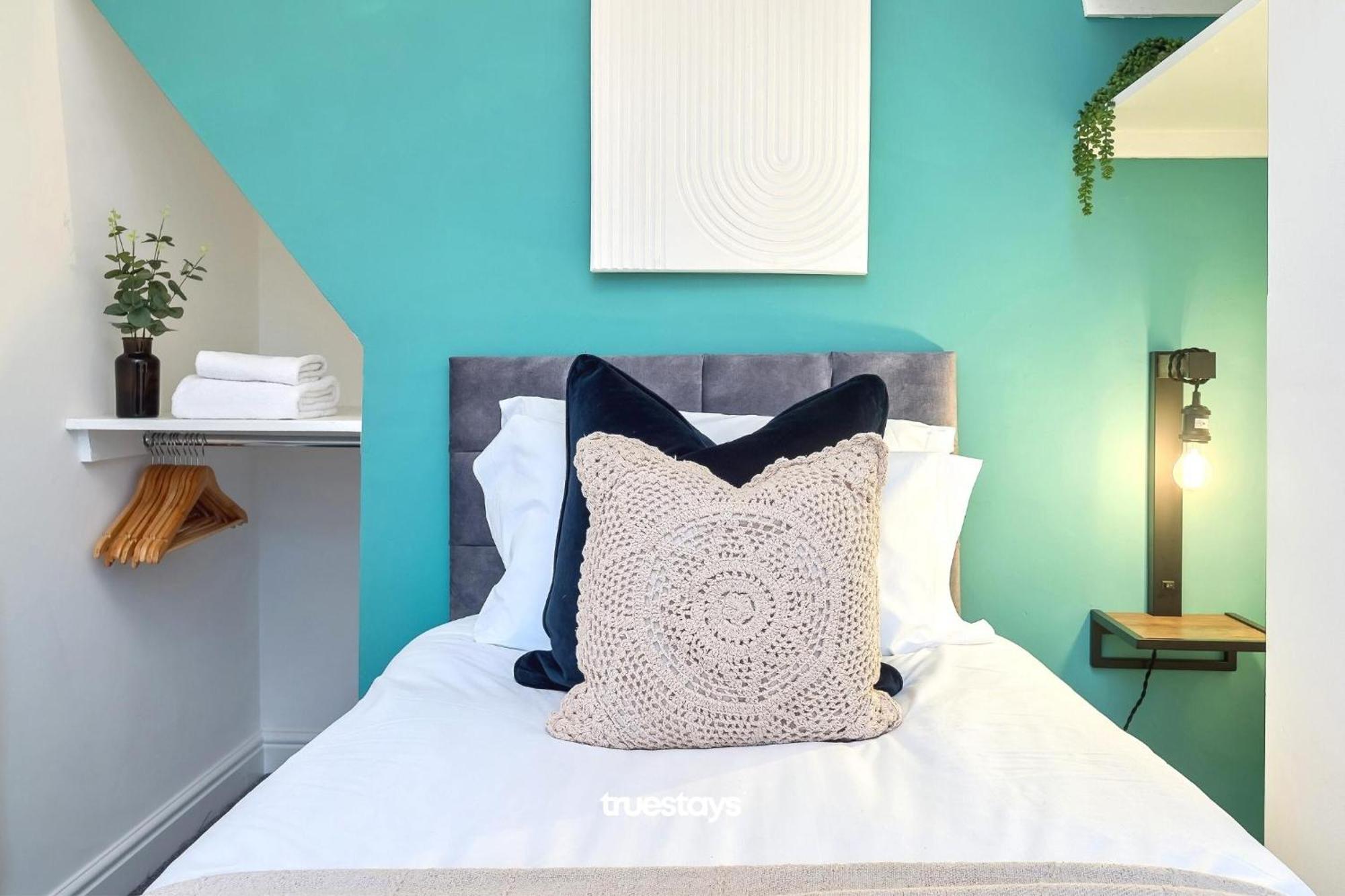 Penkhull House By Truestays - 4 Bedroom House In Stoke-On-Trent 外观 照片