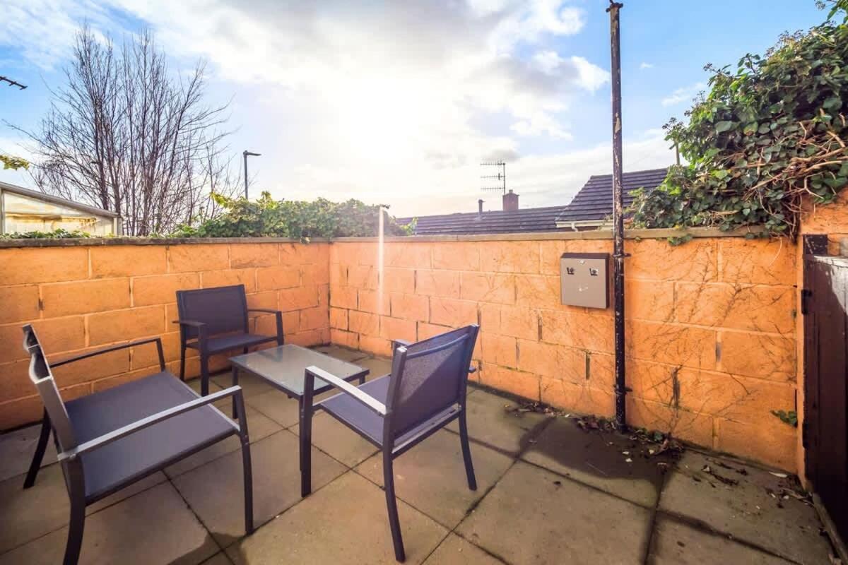 Penkhull House By Truestays - 4 Bedroom House In Stoke-On-Trent 外观 照片